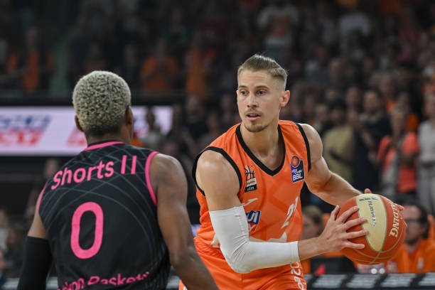 全场比赛中 全场比赛中