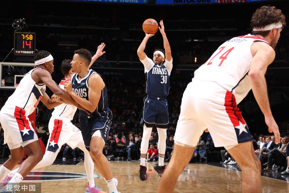 一名球员 一名球员